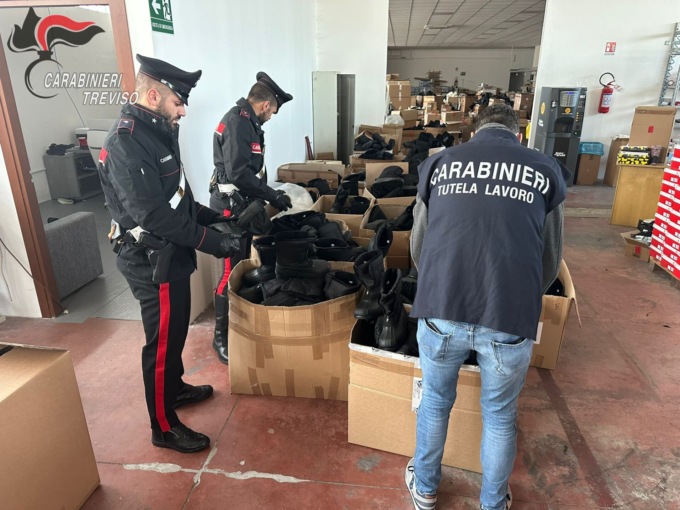 Turni di lavoro massacranti per paghe da “fame” in quattro laboratori calzaturieri: scattano arresti e denunce