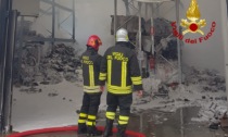 Casale sul Sile, video e foto dell'incendio al capannone della Segafredo