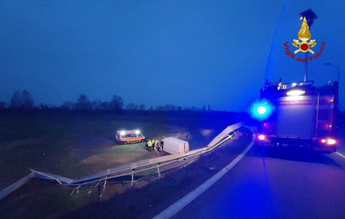 Tragica Vigilia di Natale a Castelfranco, incidenti stradali: un morto e due feriti
