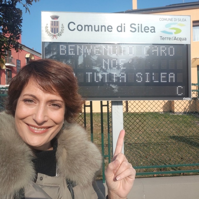 Nuovi nati a Silea, da oggi il “benvenuto” diventa pubblico: annunci sul pannello a led del Comune