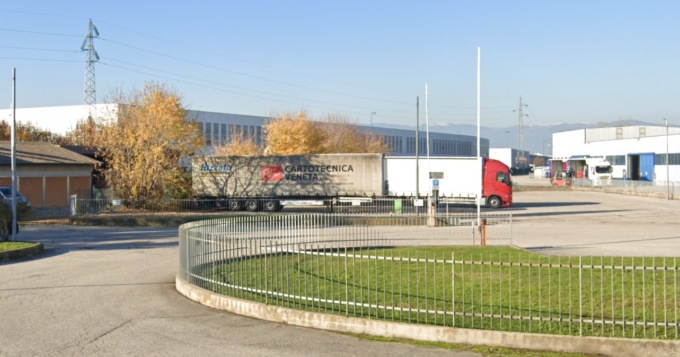 Duplice infortunio sul lavoro: 30enne di San Zenone precipita da un capannone insieme alla collega 45enne