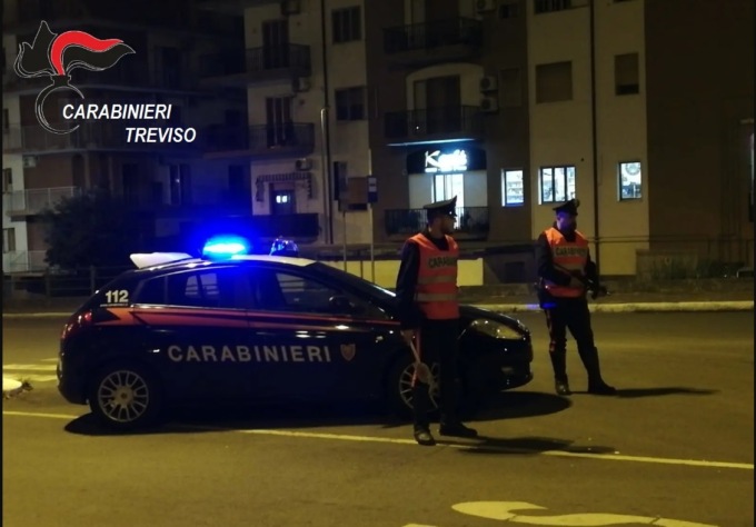 Beccata alla guida con un tasso alcolico 5 volte superiore alla norma: 43enne di Castelfranco nei guai