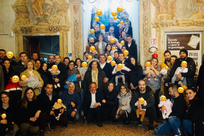 “Un dono per ogni nato”: a Castello di Godego sostegno alla natalità per andare in controtendenza!