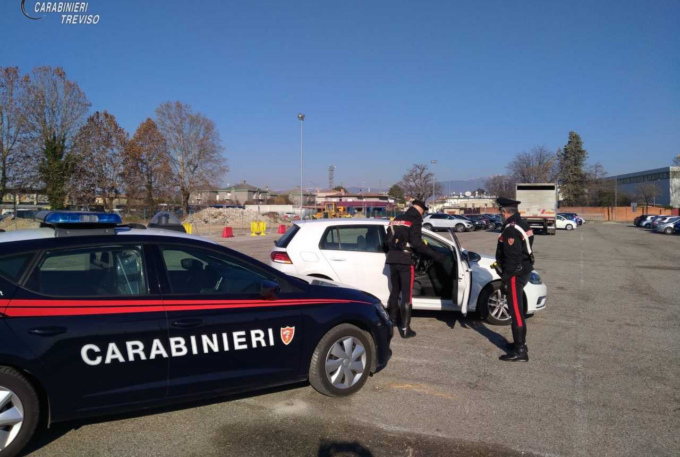 Castelfranco, furti seriali nella case: presa la banda della “Golf bianca”