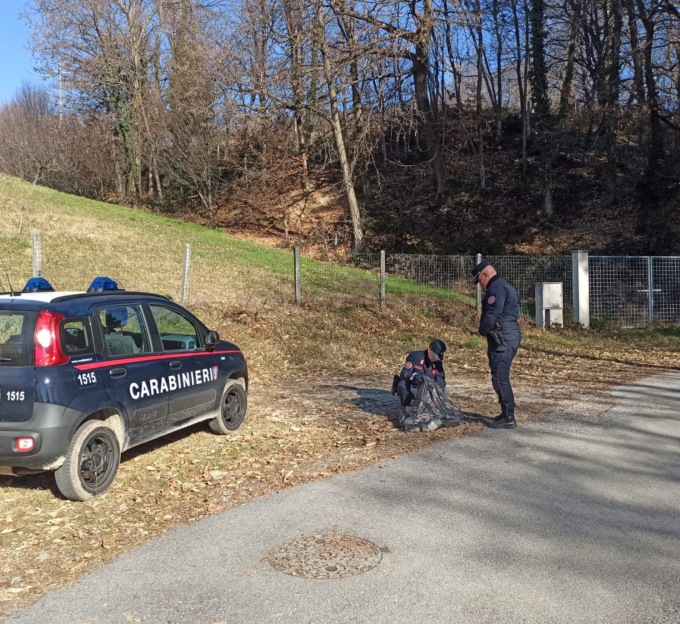 Asolo, abbandona due grossi sacchi di rifiuti: beccato! E’ un 17enne identificato dai Carabinieri Forestali