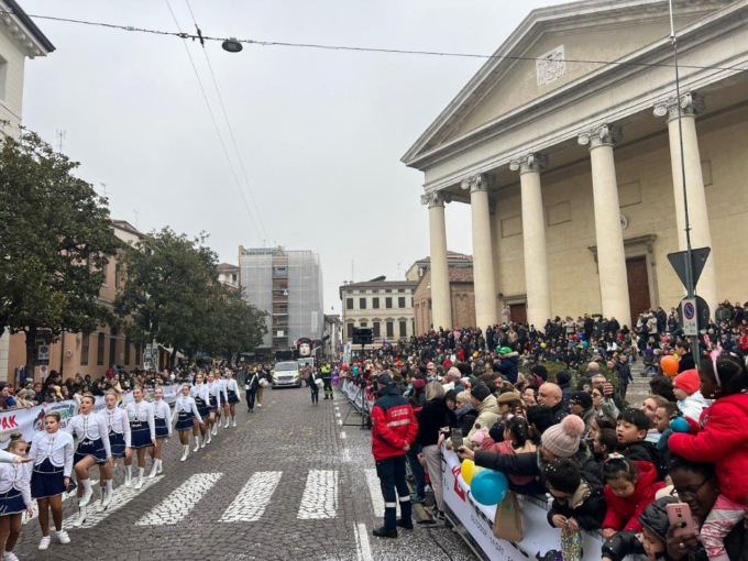 Carnevali di Marca, il gran finale del Martedì Grasso: festa per 100mila a Treviso
