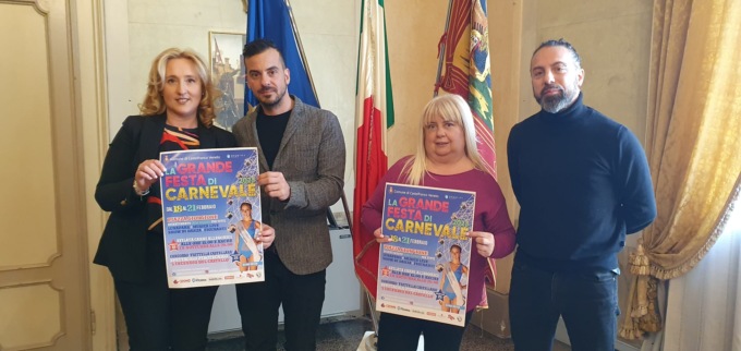Carnevale 2023, Castelfranco Veneto raddoppia: sfilata dei carri anche alla sera