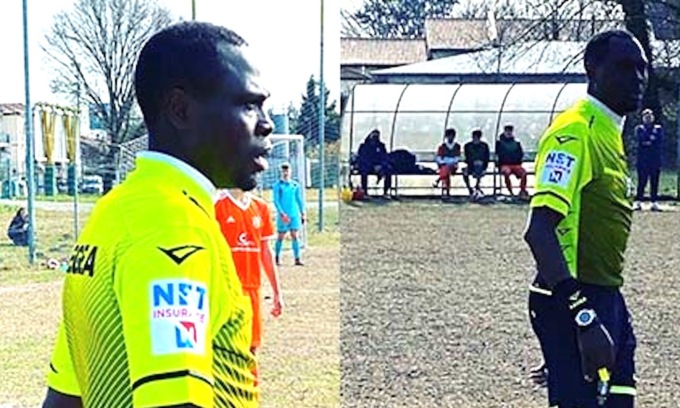 Fischia il rigore e viene sommerso da insulti razzisti: l’arbitro sospende la partita e se ne va