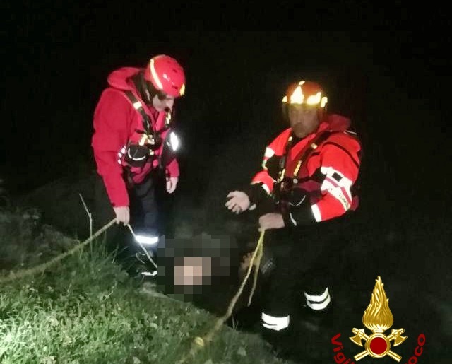 Treviso, le urla disperate dell’anziano caduto nel Sile: momenti di paura ieri sera