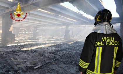 Incendio centro logistico di Cusignana, Arpav: "Nessuna criticità per la salute dai primi campionamenti"