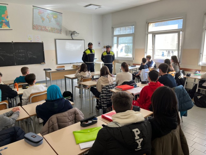 Gli studenti delle scuole di Castelfranco Veneto a lezione di legalità con la Polizia locale