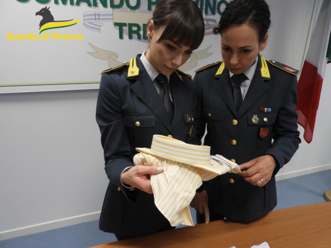 Camicie di alta sartoria “Made in Italy”, ma erano fatte in Romania