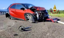 Autostrada A27, video e foto dell'incidente tra auto allo svincolo di Treviso Nord: due feriti