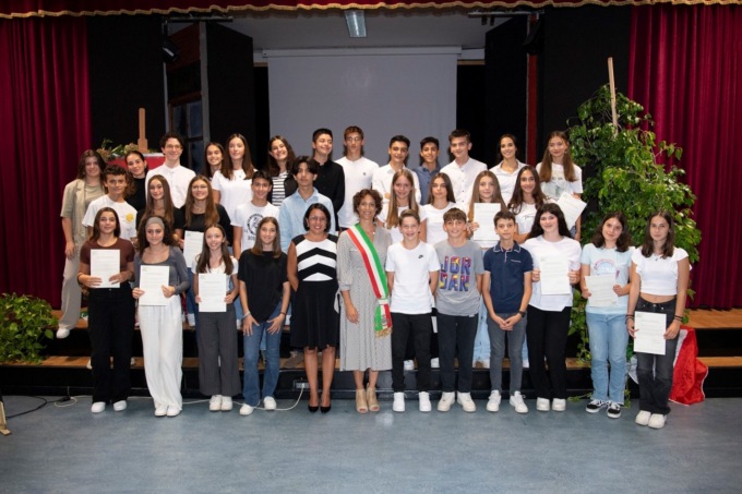 Silea, consegnate le borse di studio ai migliori studenti delle scuole secondarie