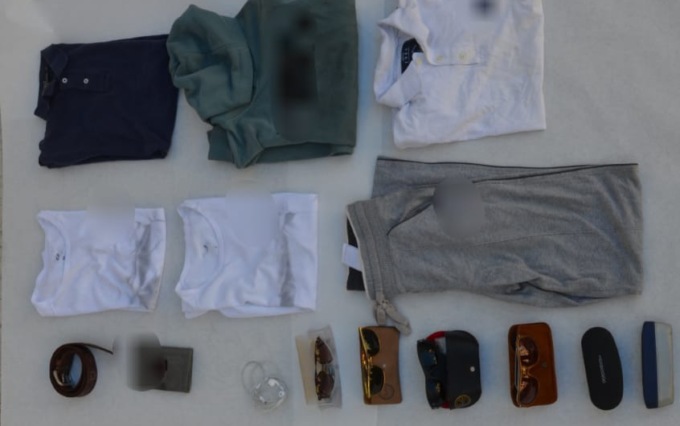 Giovanissimi e spregiudicati: entrano nel magazzino col passamontagna e fanno razzia, ma vengono beccati