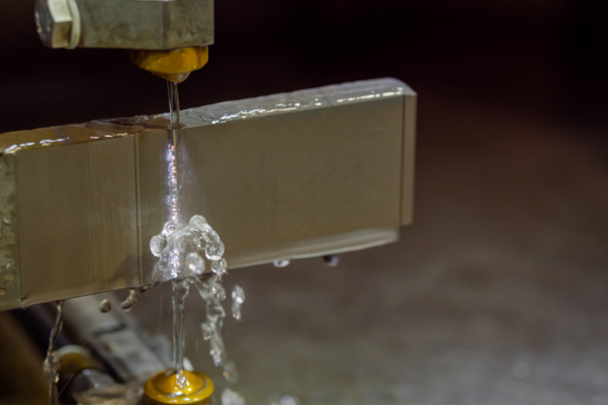 Elettroerosione a filo: la “magia” nelle lavorazioni meccaniche di nuova rivoluzione