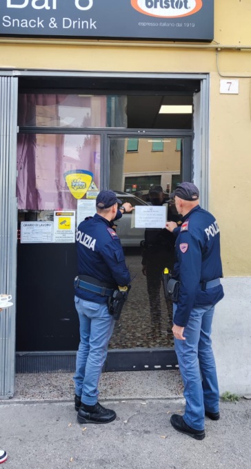Risse, furti ai clienti e tabacchi venduti senza autorizzazione. Attività sospesa per “Angel Bar” a Treviso