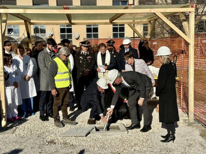 Posata la prima pietra per la nuova sede di Radioterapia all’IOV di Castelfranco Veneto