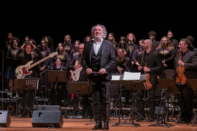 L’attesa è finita: Art Voice Christmas Songs 2023 apre la stagione natalizia del teatro accademico