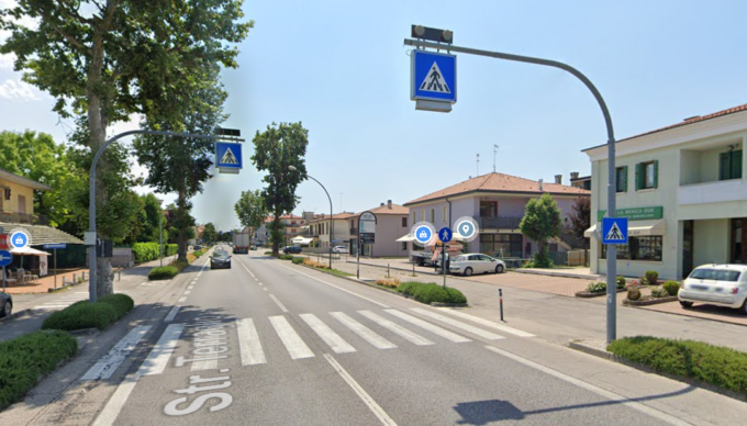 Fratelli investiti sul Terraglio, il 15enne è in condizioni disperate