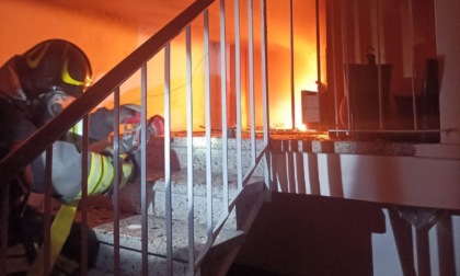 Incendio in un'abitazione a Conegliano, 10 persone evacuate nella notte