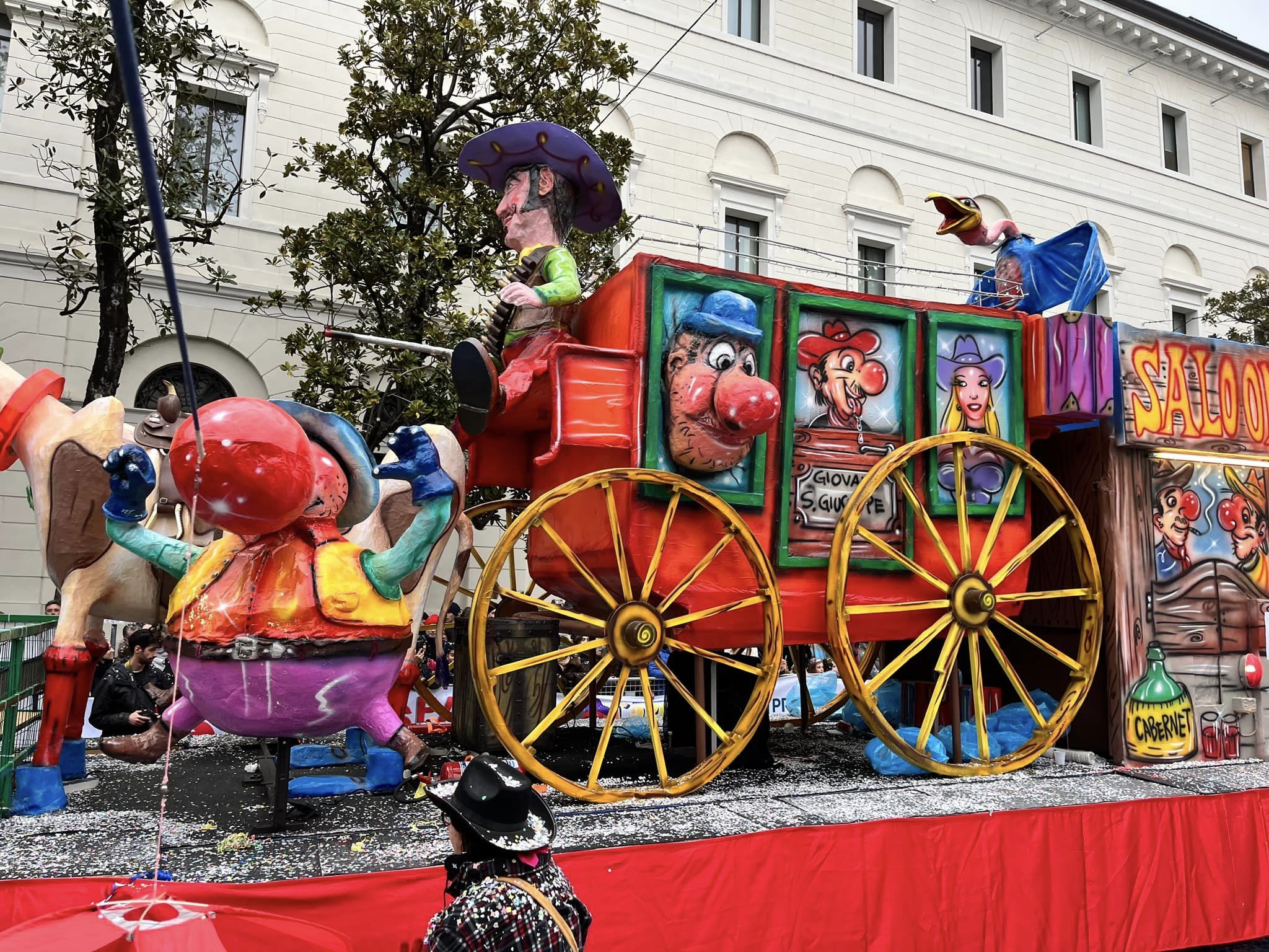 Vivi Romagna Eventi - Festa di Carnevale a Viserbella - Viserbella piazzale  della Chiesa Sabato 10 febbraio 2024 - dalle 14 alle 16:30