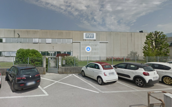 Incidente in fabbrica a Vittorio Veneto, operaio 21enne gravemente ferito a una mano