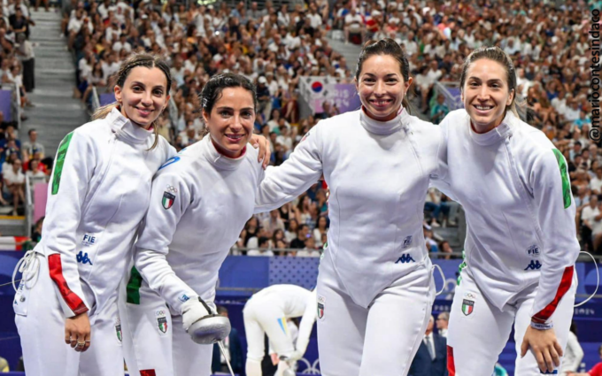 Olimpiadi Parigi 2024, Navarria e Rizzi della Scherma Treviso vincono l’oro nella Spada femminile a squadre