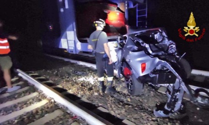 Incidente ferroviario sulla linea Venezia-Trieste, treno merci perde un vagone sui binari