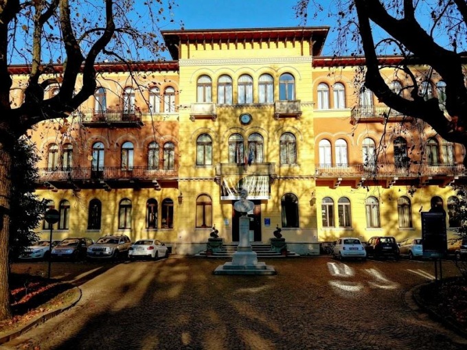 Arrestato a Taranto il prof “fantasma” che aveva accumulato 550 assenze 