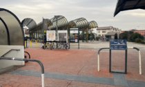 Ubriaco palpeggia una minorenne alla stazione dei bus di Montebelluna