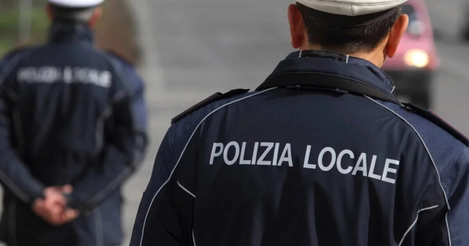 Si schianta e poi abbandona l’auto, mistero a Vittorio Veneto