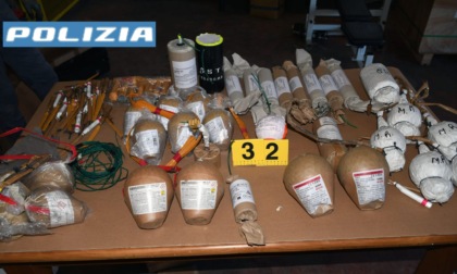 Sequestrati 3,5 quintali di fuochi d'artificio illegali in un capannone nella zona del Montello