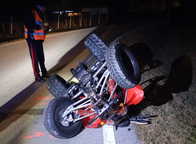 Fontanelle, 40enne si ribalta col quad: ferito ma non grave