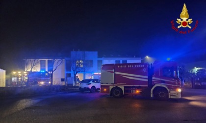 Incendio in una galvanotecnica a Codognè nella notte mentre l'azienda è chiusa