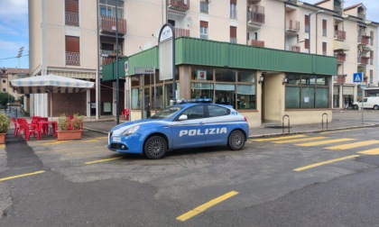 Forza la porta di un bar a San Liberale e ruba il registratore di cassa