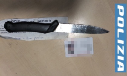 Gira per il centro di Treviso con un coltello, 22enne bloccato dalla Polizia