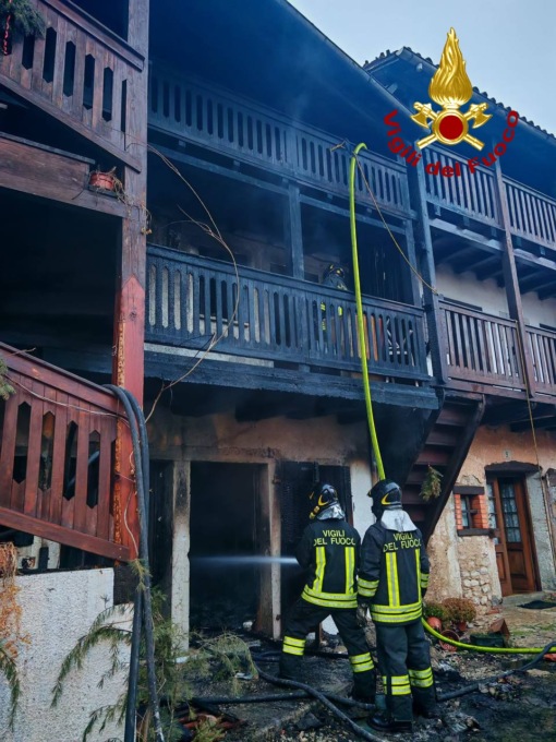 Incendio in un’abitazione a Revine Lago, 64enne rimane ustionata
