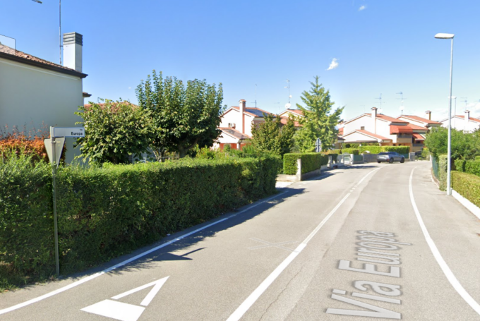 20enne armato di coltello minaccia e deruba due giovani in un appartamento a Salgareda