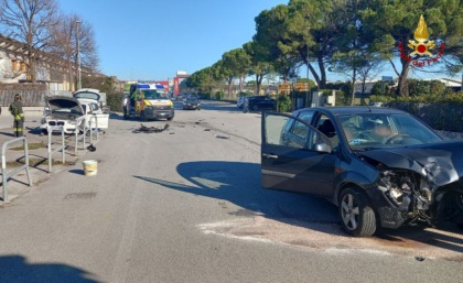 Scontro tra due auto a Meduna di Livenza, due feriti