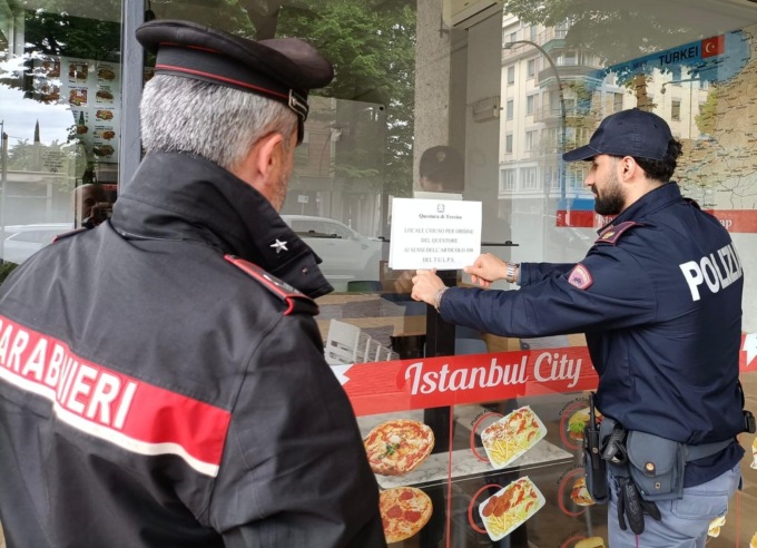 Beffa per il titolare dell’Istanbul Kebap, denuncia quattro volte i suoi aggressori e gli viene chiuso il locale