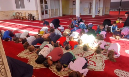 Il capogruppo della Lega in Veneto e due europarlamentari contro la gita dell'asilo alla moschea