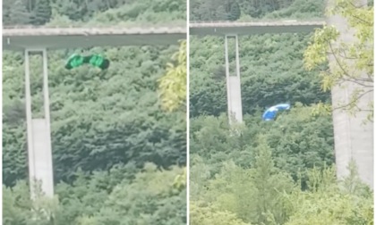 Si lanciano col paracadute dal cavalcavia di Fadalto: identificati due francesi e un veneziano