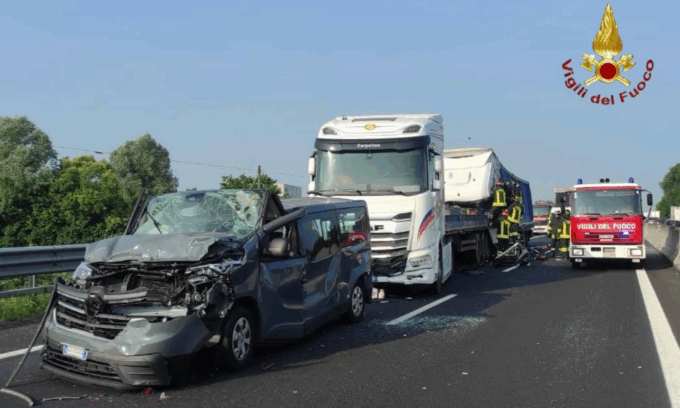 Incidente a catena sull’A4 tra Cessalto e San Donà di Piave: due feriti e traffico in tilt