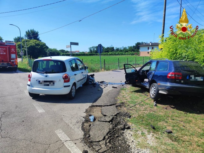 Incidente tra due auto a San Fior, feriti i conducenti