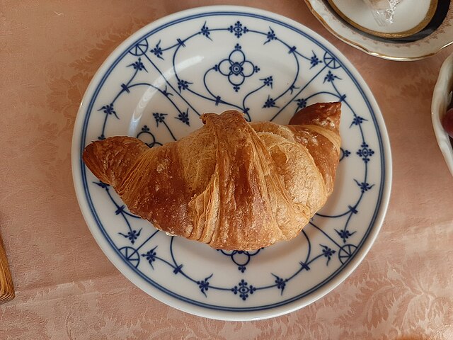 10 centesimi per il taglio di una brioche: la pasticceria al centro della polemica