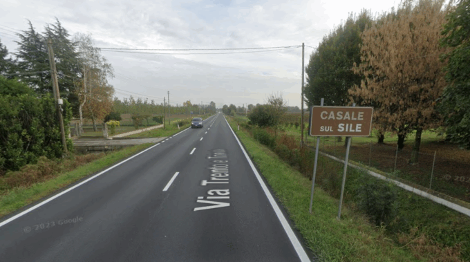 Inseguimento a Casale sul Sile: in quattro abbandonano l’auto e scappano, nel veicolo trovati arnesi da scasso