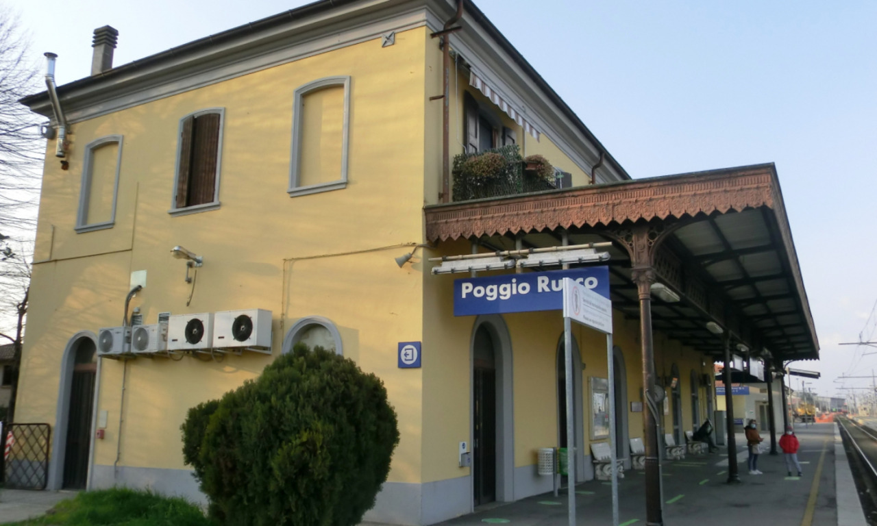 25enne di Treviso rivela al compagno che è incinta, lui la picchia e cerca di strangolarla