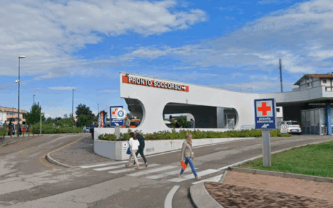 69enne aggredito al Pronto soccorso di Ca’ Foncello davanti al figlio di 7 anni