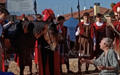 Sambughè celebra San Martino: grande successo per la rievocazione storica